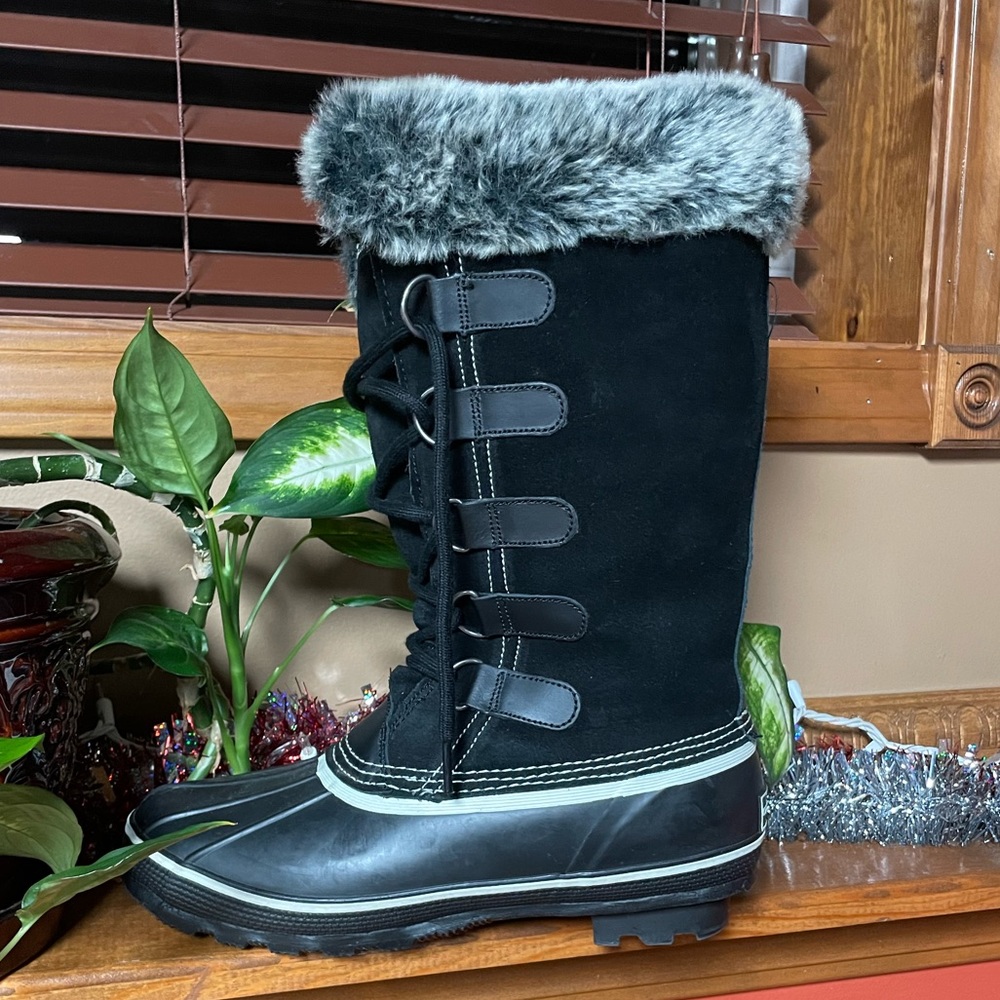 OZARK TRAIL THINSULATE INSULATION BLACK FASHION BOOT 10. 2570891. Size 11